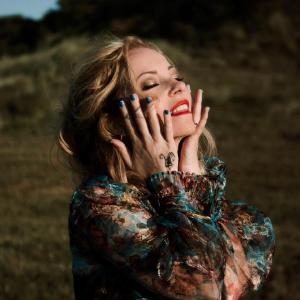 Anneke van Giersbergen